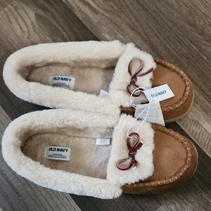 Old Navy Brown Moccasin Slippers